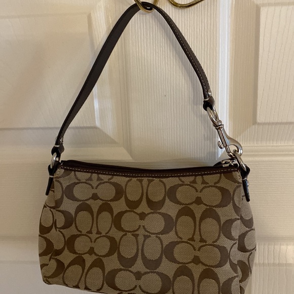 Coach bag. - Picture 4 of 4